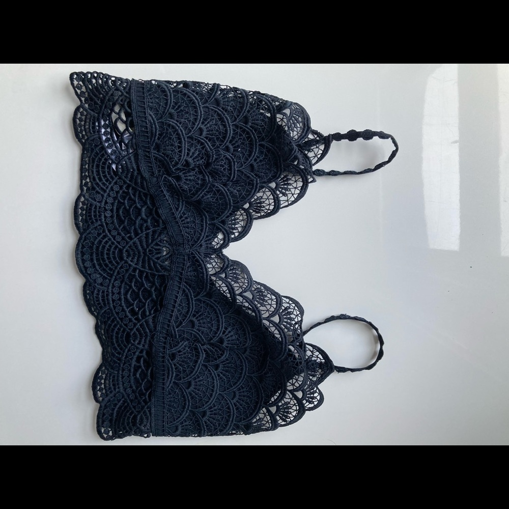 Black Free People Scalloped Bralette // Size L